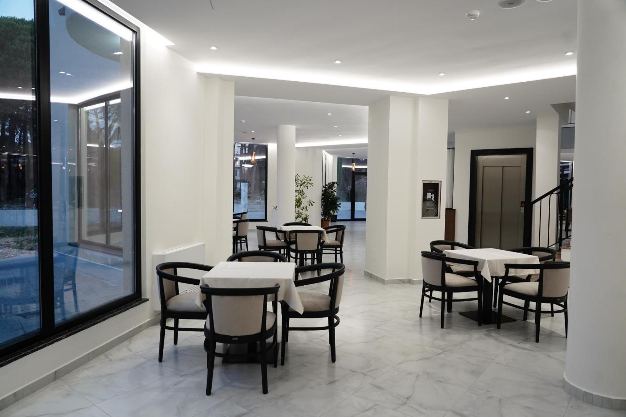 The Honeycomb Boutique Hotel Golem  Exterior photo
