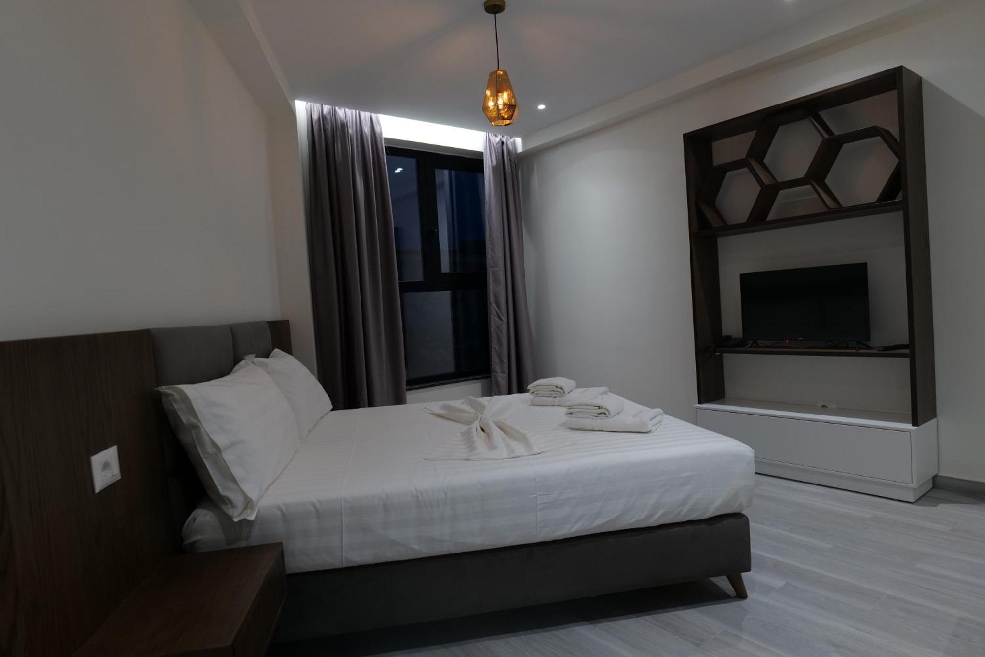 The Honeycomb Boutique Hotel Golem  Exterior photo